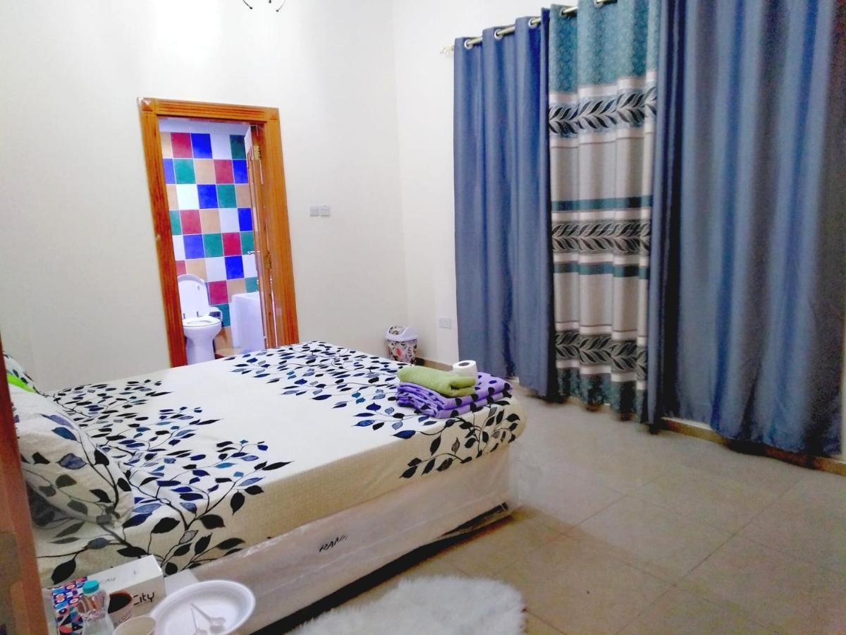 Bright Sunshine Holiday Home Shared Apartments Ντουμπάι Εξωτερικό φωτογραφία