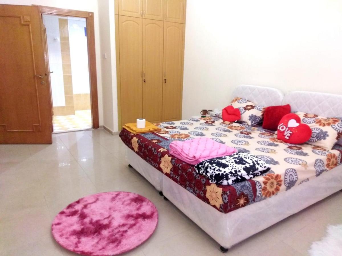 Bright Sunshine Holiday Home Shared Apartments Ντουμπάι Εξωτερικό φωτογραφία
