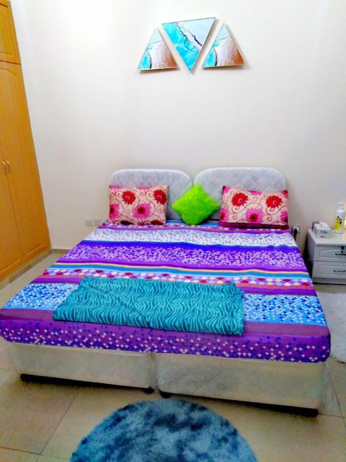 Bright Sunshine Holiday Home Shared Apartments Ντουμπάι Εξωτερικό φωτογραφία