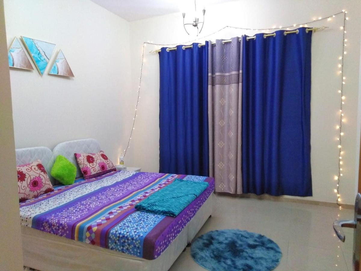 Bright Sunshine Holiday Home Shared Apartments Ντουμπάι Εξωτερικό φωτογραφία